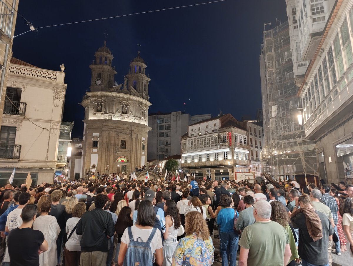SrtaMGM's tweet photo. Hoxe o clamor foi Pontevedra ✊🏻🗝️🏠 https://t.co/0TcsjTGZri