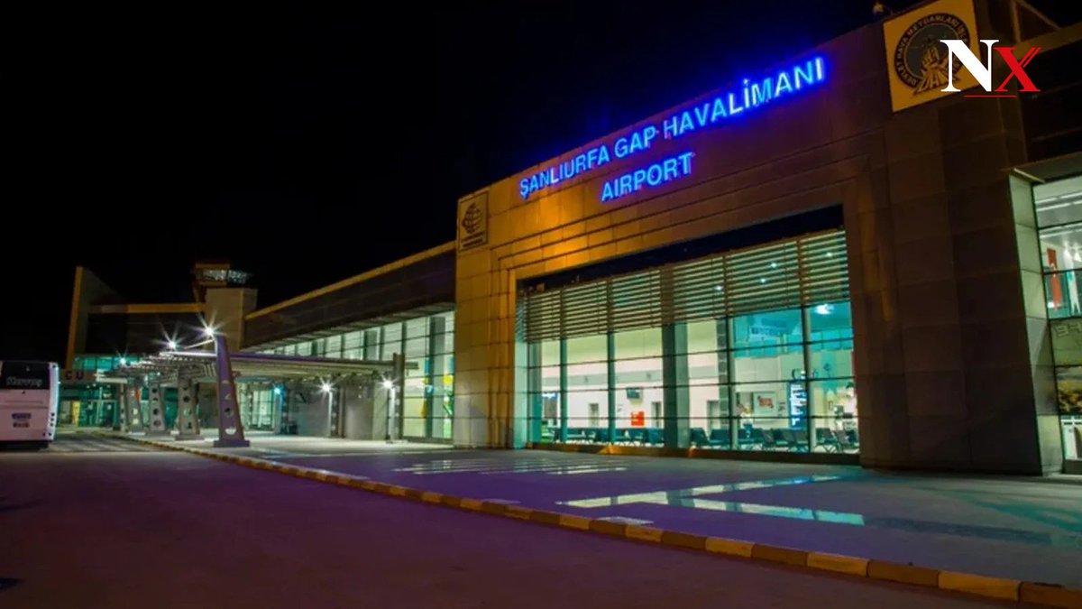 Nevarxcom's tweet photo. AJet uçağında bomba notu paniği: 143 kişi tahliye edildi

Ankara’dan Şanlıurfa’ya giden AJet’in 4180 sefer sayılı yolcu uçağında patlayıcı madde bulunduğuna ilişkin bir not tespit edildi. Uçak saat 20.05’te Şanlıurfa GAP Havalimanı’na…

Haberi okumak için:
https://t.co/apnj6ktIBO