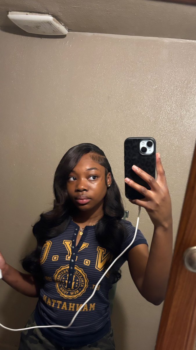 C4Y4444's tweet photo. I literally be serving face https://t.co/qbFORVsrvd