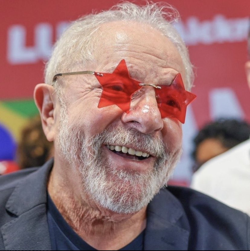 tiiniies's tweet photo. e a wonhee do illit que se vestiu de vermelho e colocou brincos de estrela (⭐️❤️) para apoiar o lula no 2o turno

“Lula-oppa, fighting!!” — disse ela em entrevista recente https://t.co/L02YZy4SP6