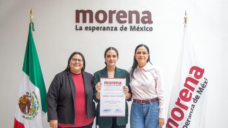 adelanavarro's tweet photo. Dijeron que no habría premios de consolación en Morena, pero al final sí los hubo, por lo menos en Chihuahua, donde la aspirante que ya se hacía gobernadora fue derrotada en la interna y ahora aspirará a la alcaldía de Ciudad Juárez. O la operación cicatriz no funcionó o ya el dedazo se institucionaliza en el partido oficialista. 

https://t.co/ydPHTQi7YI