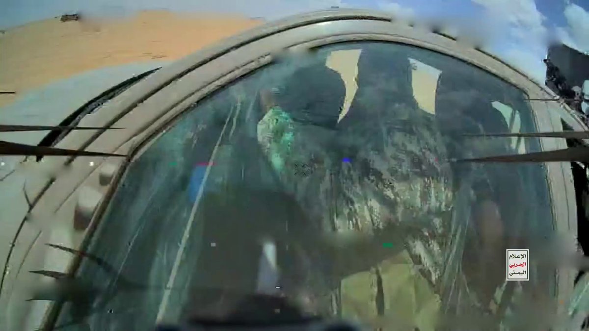 NecroEmpire's tweet photo. #Iran #IranWar #Yémen #ArabieSaoudite La vidéo montre aussi en contrôle objectif avec des drones de reconnaissance des destructions de blindés et la mort de nombreux soldats de la coalition. 5/10/2026 IMAGES https://t.co/X0rU8X5qwB
