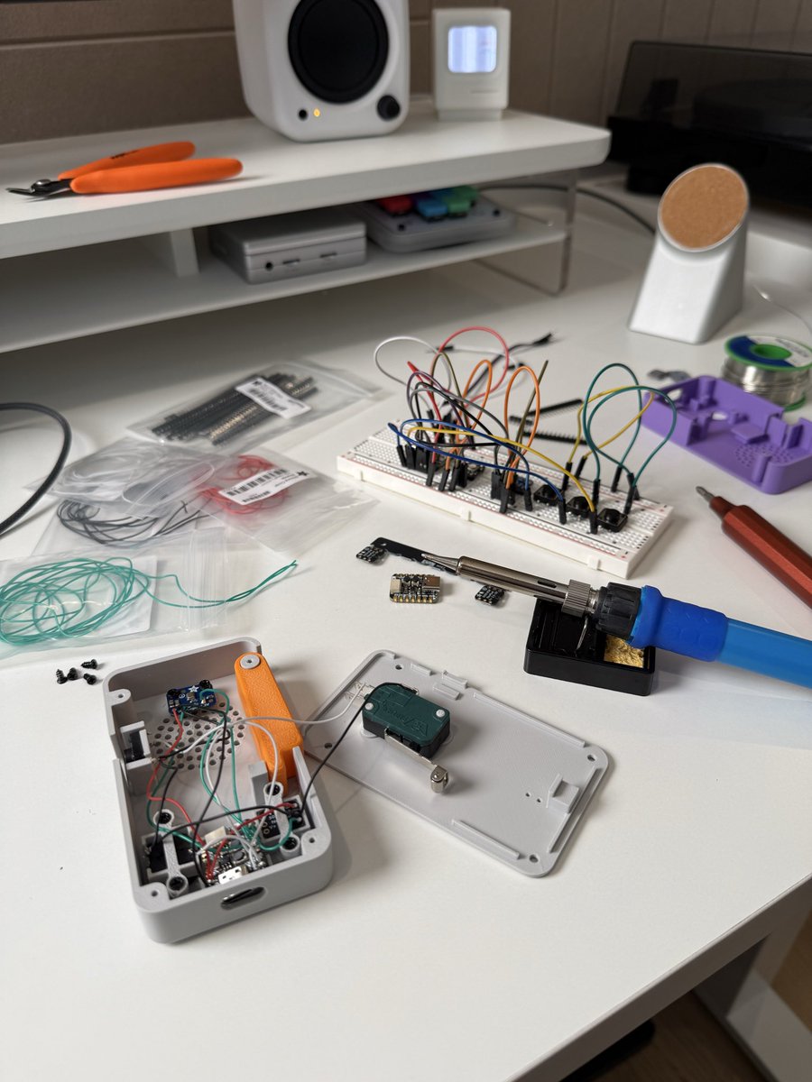 RobertJBye's tweet photo. Finished my weekend tinkering making a microphone for dictation and voice mode!

What’s super cool is Claude
- Picked the components
- Designed the circuit
- Made the firmware
- Created the breadboard diagram 
- Did the 3D design
- Optimised for 3D printing https://t.co/sQuFdceESM