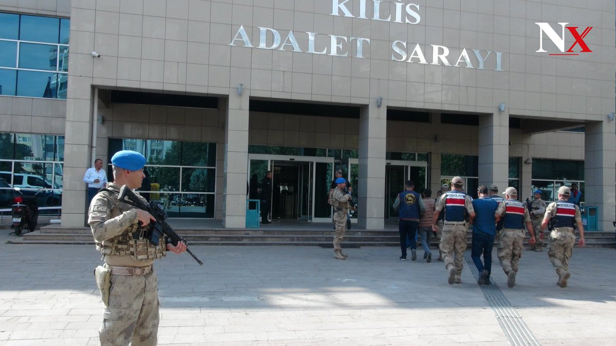 Nevarxcom's tweet photo. 12 yıl önce sulama kuyusunda bulunan ceset dosyası yeniden açıldı: 2 kişi tutuklandı

Kilis’te 12 yıl önce sulama kuyusunda cesedi bulunan Khaled Tayson’un ölümüyle ilgili dosya yeniden incelendi. Adli Tıp incelemesi, tanık ifadeleri…

Haberi okumak için:
https://t.co/dEZEhXWHag https://t.co/t8jdFGPdZH