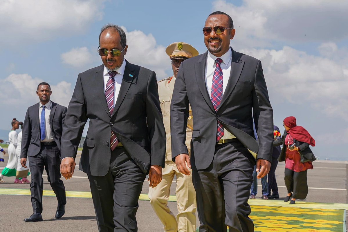 ebczena's tweet photo. Regional leaders and top AU officials, including Burundi’s Évariste Ndayishimiye, AUC Chairperson Mahmoud Ali Youssouf, Somalia’s Hassan Sheikh Mohamud, and Somaliland’s Abdirahman Cirro, have congratulated PM Abiy Ahmed on his re-election, pledging deeper cooperation for peace and prosperity across the region.
#AfricanUnion #HornOfAfrica #EastAfrica #Ethiopia #AbiyAhmed #EBC
https://t.co/ZgEJFDHUzJ