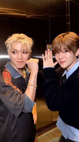 cali_calcium's tweet photo. #Jaeyong taguan ng anak au pero pano ba maitatago ni Taeyong eh kamukha nung tatay ang anak? 🤣 https://t.co/os781gvsGF