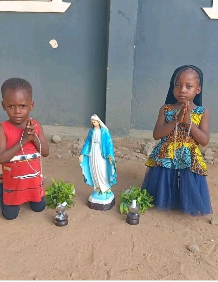 UcheMaryOkoli's tweet photo. If Scripture explicitly says all generations will call Mary blessed, Christians should not be embarrassed to give Her the honor Scripture itself foretells.

Hail Mary! https://t.co/1wJs5jQtsd
