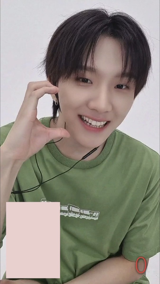 niieeezz's tweet photo. 보고시퍼어엉ㅠㅠㅠㅠㅠㅠㅜ https://t.co/hd39IIBxaP