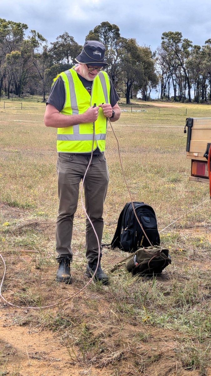 MiraGeoscience's tweet photo. Supporting future geoscientists starts today. We're proud to be an in-kind sponsor of #CAGE26 organized by @ASEG and to support this unique opportunity for emerging geoscientists to gain hands-on experience. Congratulations to the organizers and participants on a successful camp! https://t.co/DEuBuijskI