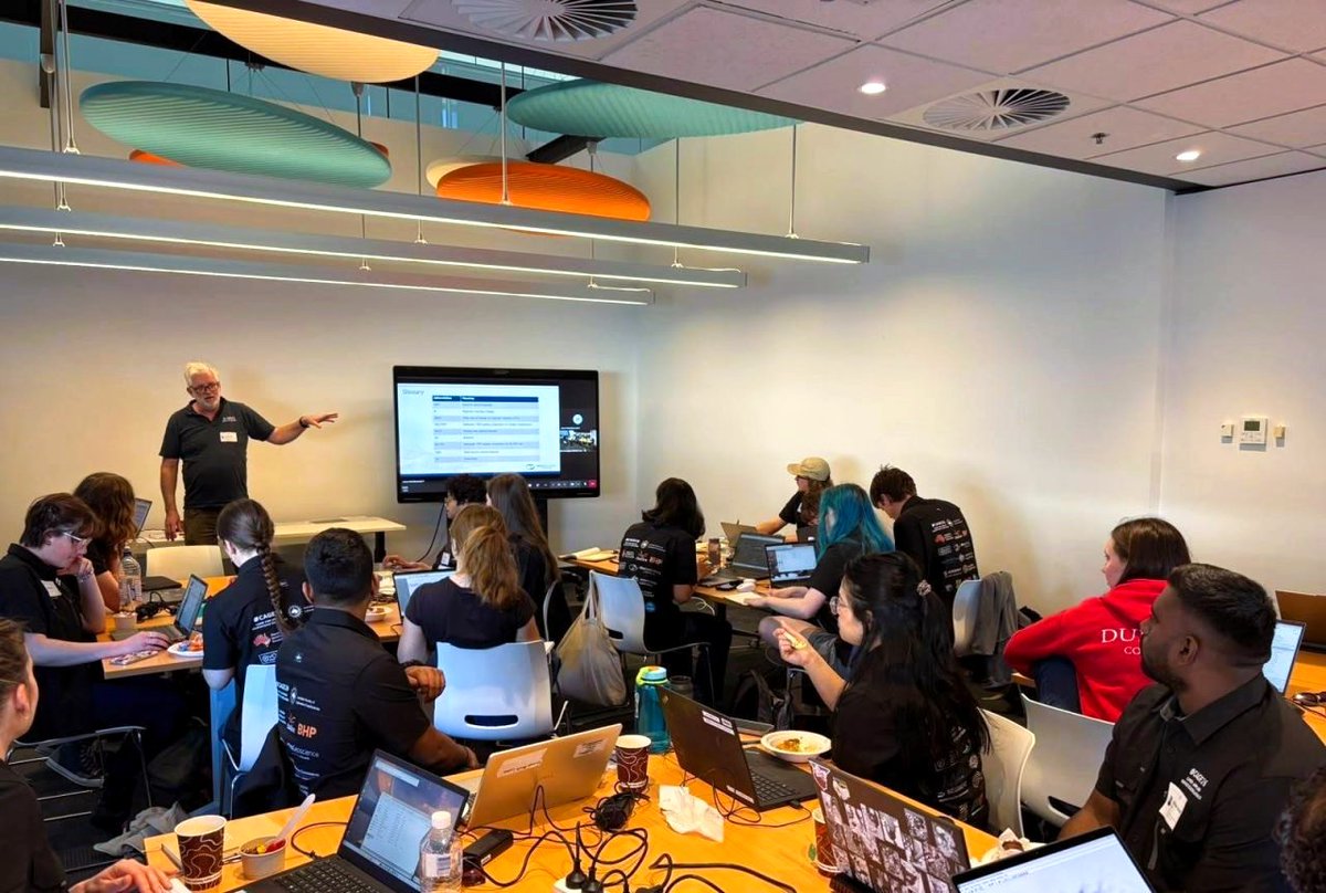 MiraGeoscience's tweet photo. Supporting future geoscientists starts today. We're proud to be an in-kind sponsor of #CAGE26 organized by @ASEG and to support this unique opportunity for emerging geoscientists to gain hands-on experience. Congratulations to the organizers and participants on a successful camp! https://t.co/DEuBuijskI
