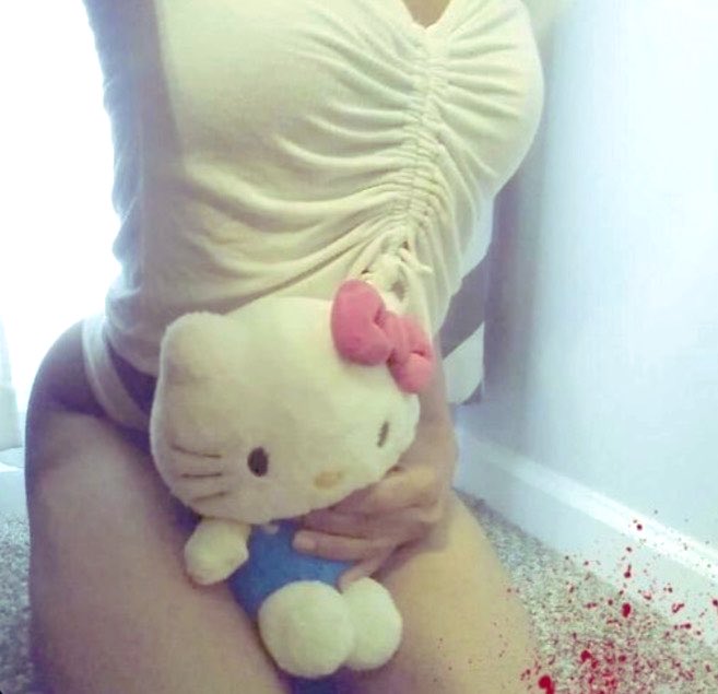 grlseasons's tweet photo. i cut the head off that hello kitty later on in life bc it was my exes 💀 but picture ate doe
 #trans #transgirl #transwoman https://t.co/s6zc69bPMo