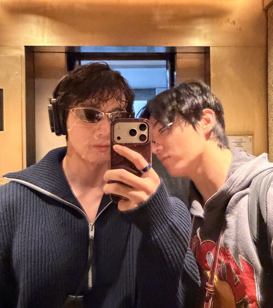 staerrafic's tweet photo. dilf next door and his controversial younger college boyfriend (dilf is the one getting railed) https://t.co/ZAH1XjrBj6