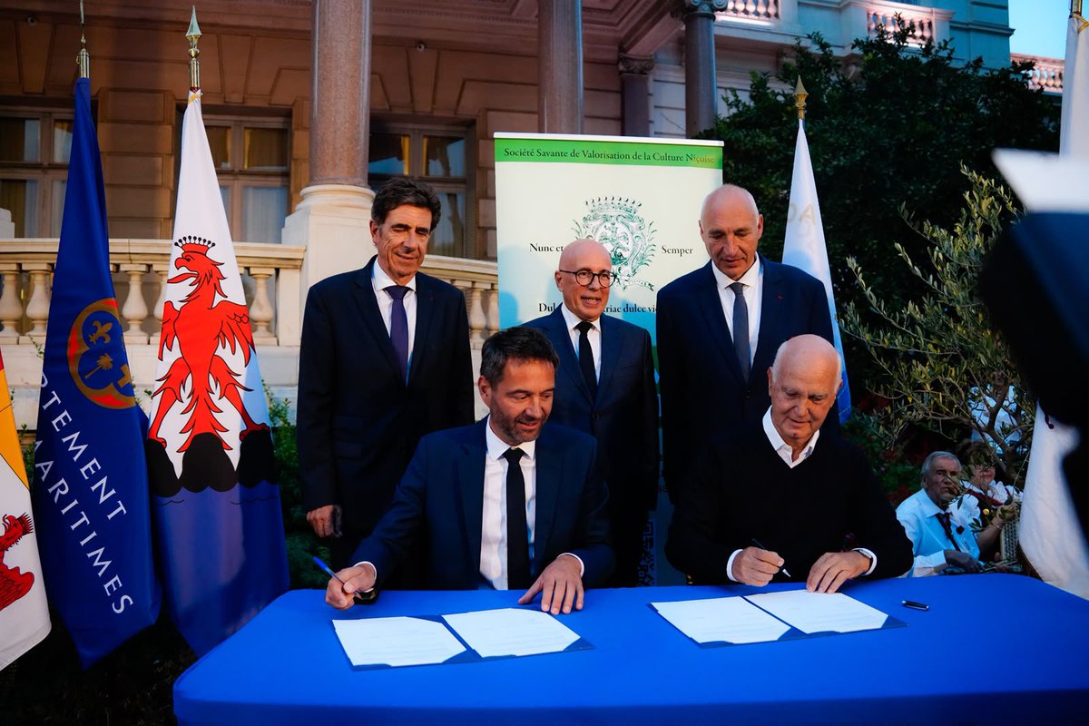 eciotti's tweet photo. 122 ans après sa création, l'Acadèmia Nissarda franchit une nouvelle étape avec l'installation de son Club des Partenaires, ce soir à la Villa Masséna.

L'OGC Nice et Nice-Matin y ont signé leur convention. Merci à Jean-Paul David, Président de l'Acadèmia et Maire de Guillaumes, qui porte ce renouveau.

Défendre notre histoire et nos racines n'a rien de folklorique. C'est le ciment de notre cohésion. Maintenant et toujours.