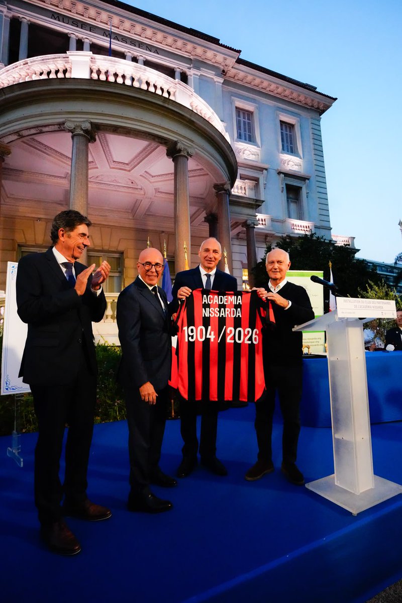 eciotti's tweet photo. 122 ans après sa création, l'Acadèmia Nissarda franchit une nouvelle étape avec l'installation de son Club des Partenaires, ce soir à la Villa Masséna.

L'OGC Nice et Nice-Matin y ont signé leur convention. Merci à Jean-Paul David, Président de l'Acadèmia et Maire de Guillaumes, qui porte ce renouveau.

Défendre notre histoire et nos racines n'a rien de folklorique. C'est le ciment de notre cohésion. Maintenant et toujours.