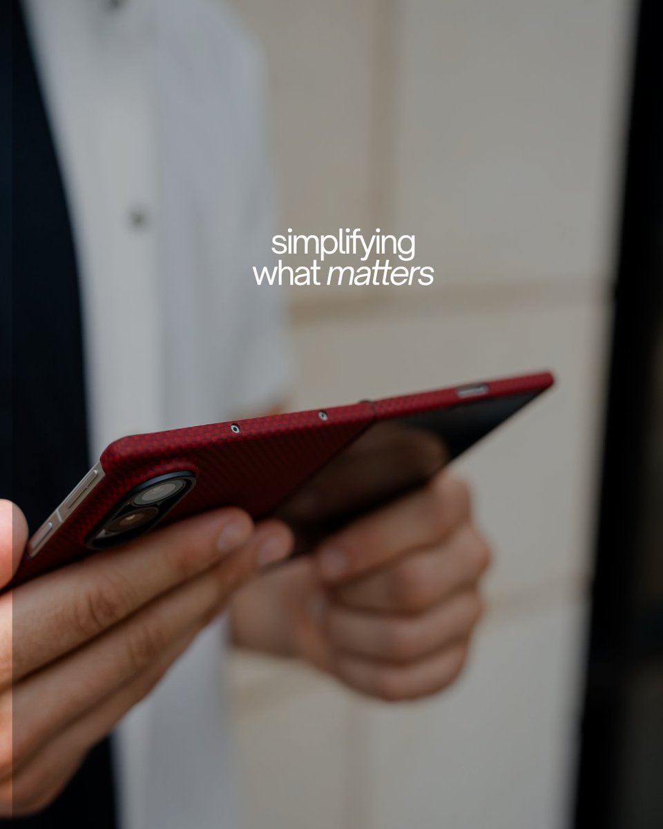 thinborne's tweet photo. Fold 8, kept simple.
#GalaxyFold8 #ZFold8 #minimal #thinborne https://t.co/1dJbOiSXCA