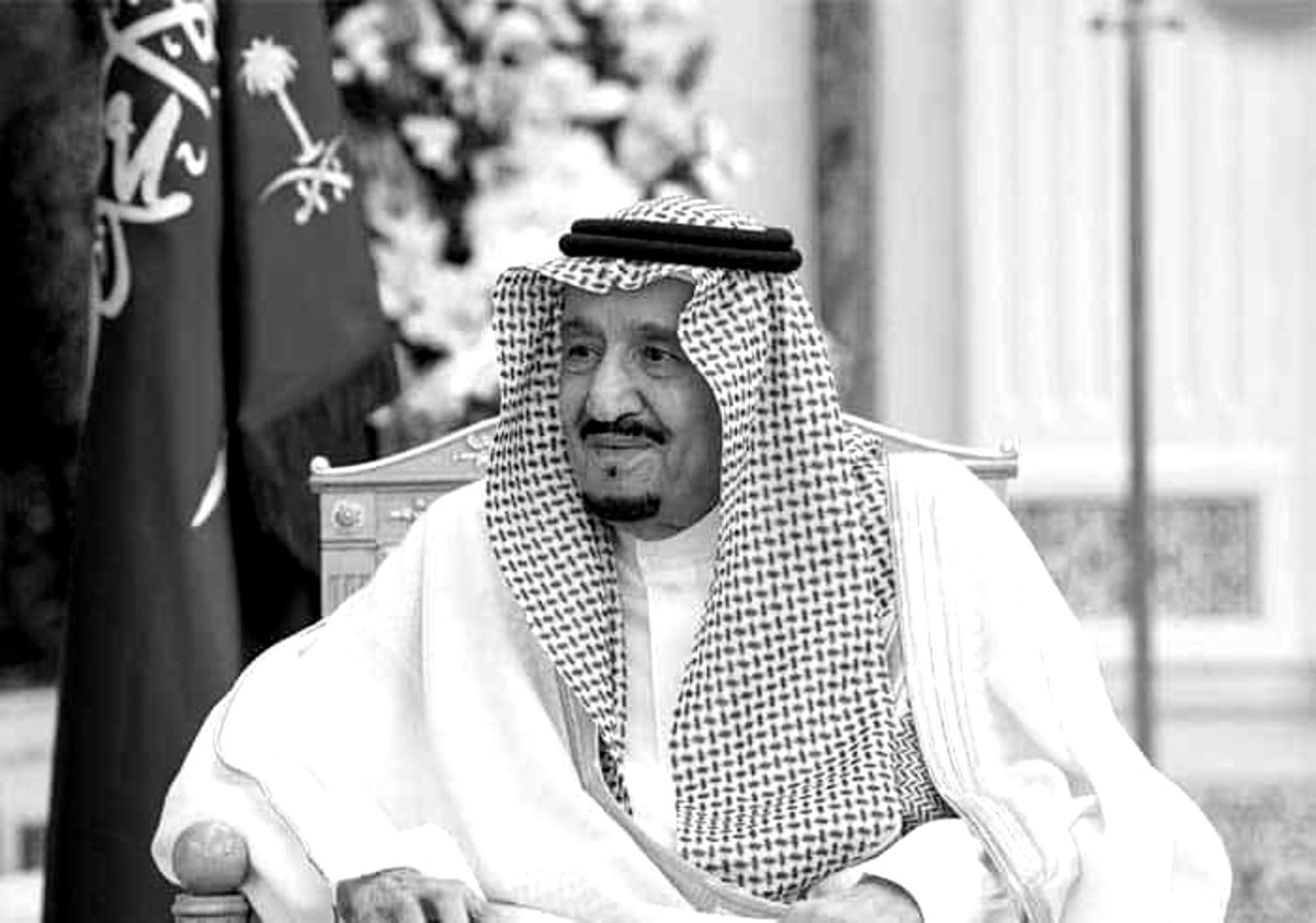 The__Mustached's tweet photo. ترقبوا اخبار حصريه جديده من داخل القصر https://t.co/W9SakseEAT