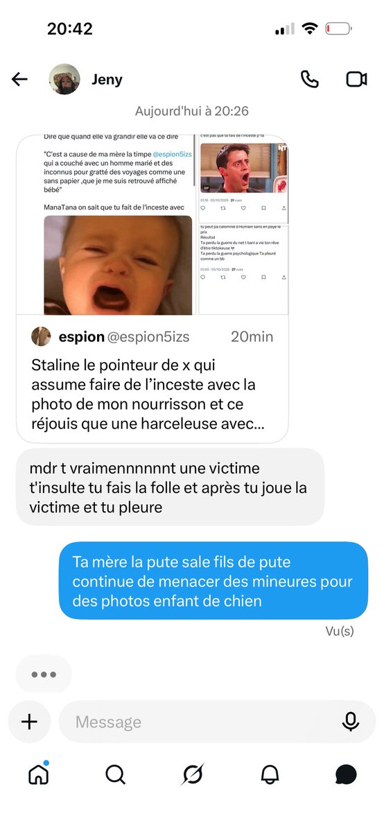 Manhatanepv's tweet photo. Imagine que t’a le culot de faire des lives en insultant les femmes noires de n de maison et supplément tu te cache pas d’être un gros pointeur ? Imagine juste  @Staline7575 @pirate10105 #balancetonporc #enfant #malade https://t.co/daA9IAPfPD