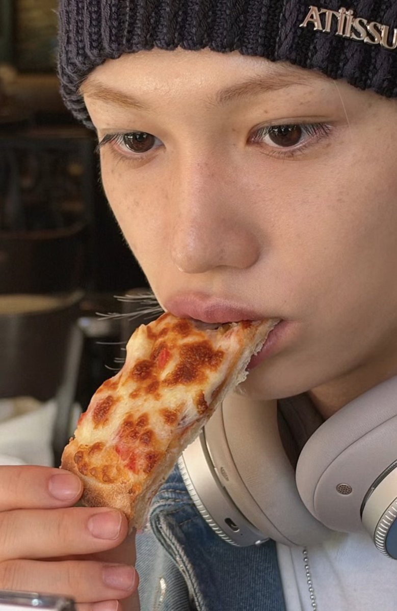 915bbok's tweet photo. CUTIE https://t.co/93cG1wLLZy
