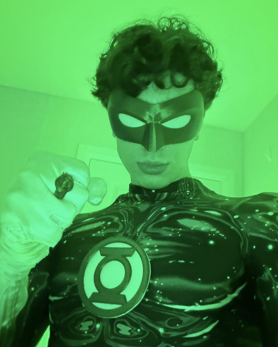 capitalspidey's tweet photo. Hal Jordan aka the Green Lantern of sector 2814 https://t.co/ydnNlOXFwe