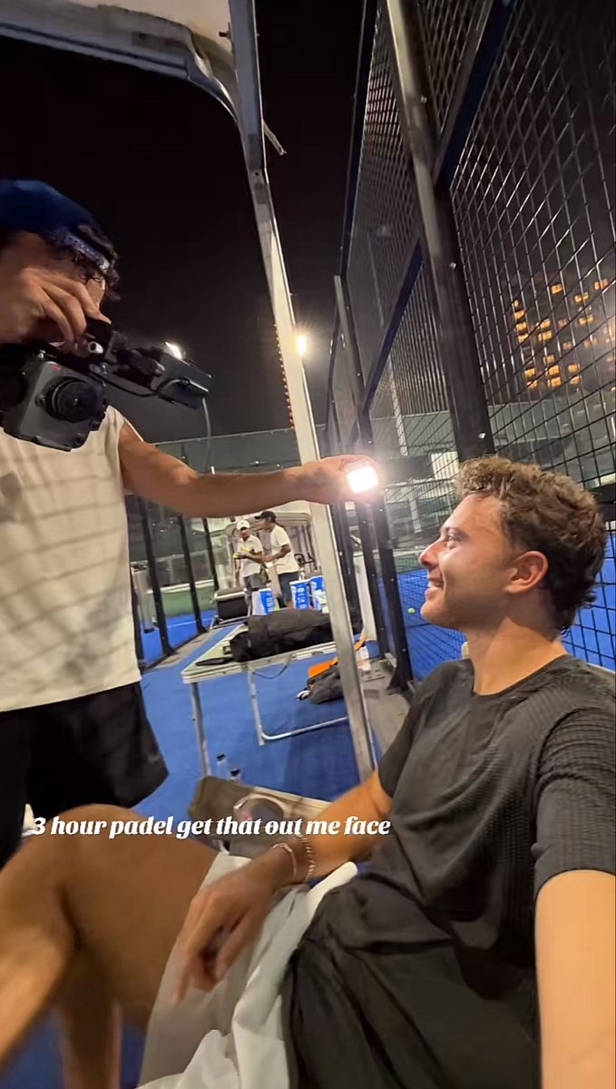 ln4norris's tweet photo. lando filming max with his docu camera in one hand and the led light in the other 😭😭 https://t.co/gGEO5wuLvr
