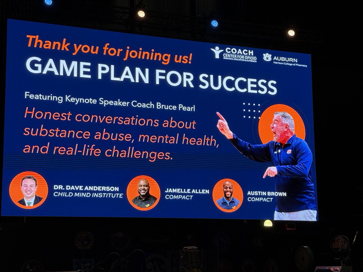 HooverPD's tweet photo. π Proud of #HooverPD Officer Jamelle Allen!
He recently spoke to 300+ students, athletes, coaches & teachers at the U.S. Space & Rocket Center about alcohol, marijuana & fentanyl awareness.
He was joined by Coach Bruce Pearl & Dr. Dave Anderson. ππ
More-https://t.co/ziDUHOeI4J