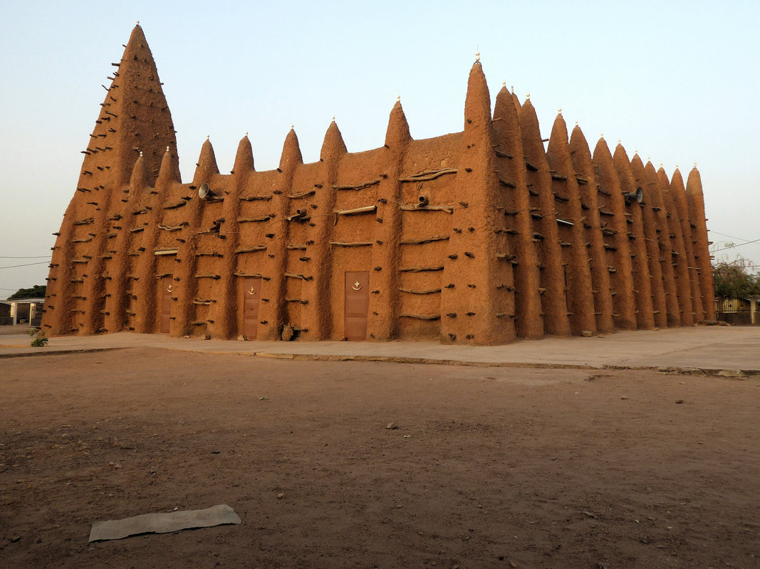 Suprememandinka's tweet photo. Djenne, Timbuktu, Kong, and Segou. A Manding masterpiece https://t.co/9grnKJ3NM6