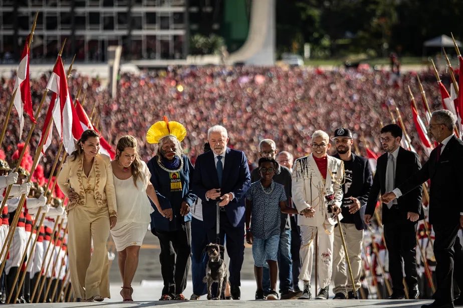 jaoemalta's tweet photo. Eu só quero ser feliz de novo.
#EleNão https://t.co/9WysrAH90I