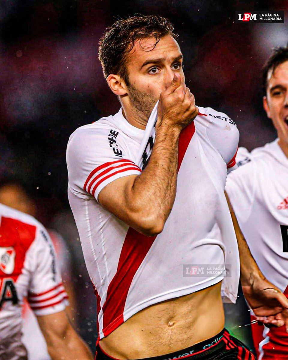 RiverLPM's tweet photo. Se cumplen 12 años del gol del cambio Pezzella de nueve 🔙 https://t.co/hD2MKPwf0U