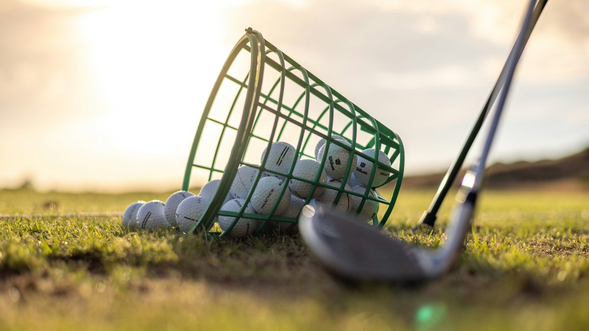 FortInViewGolf's tweet photo. The Fort In View driving range is now closed, but tee times are still available!

Click https://t.co/Uxfzu11jfZ to book another round or two before the season ends! https://t.co/g6AwQIaznS