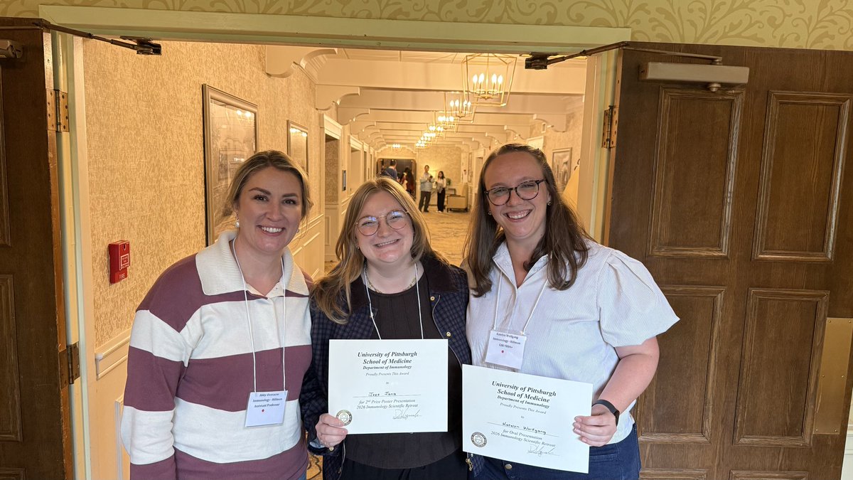 OveracreLab's tweet photo. Proud of these two stellar PhD students for their awards at our recent departmental retreat! @Kate_Wolfgang_ @jessica_jana_ https://t.co/EQgfEUUcs9