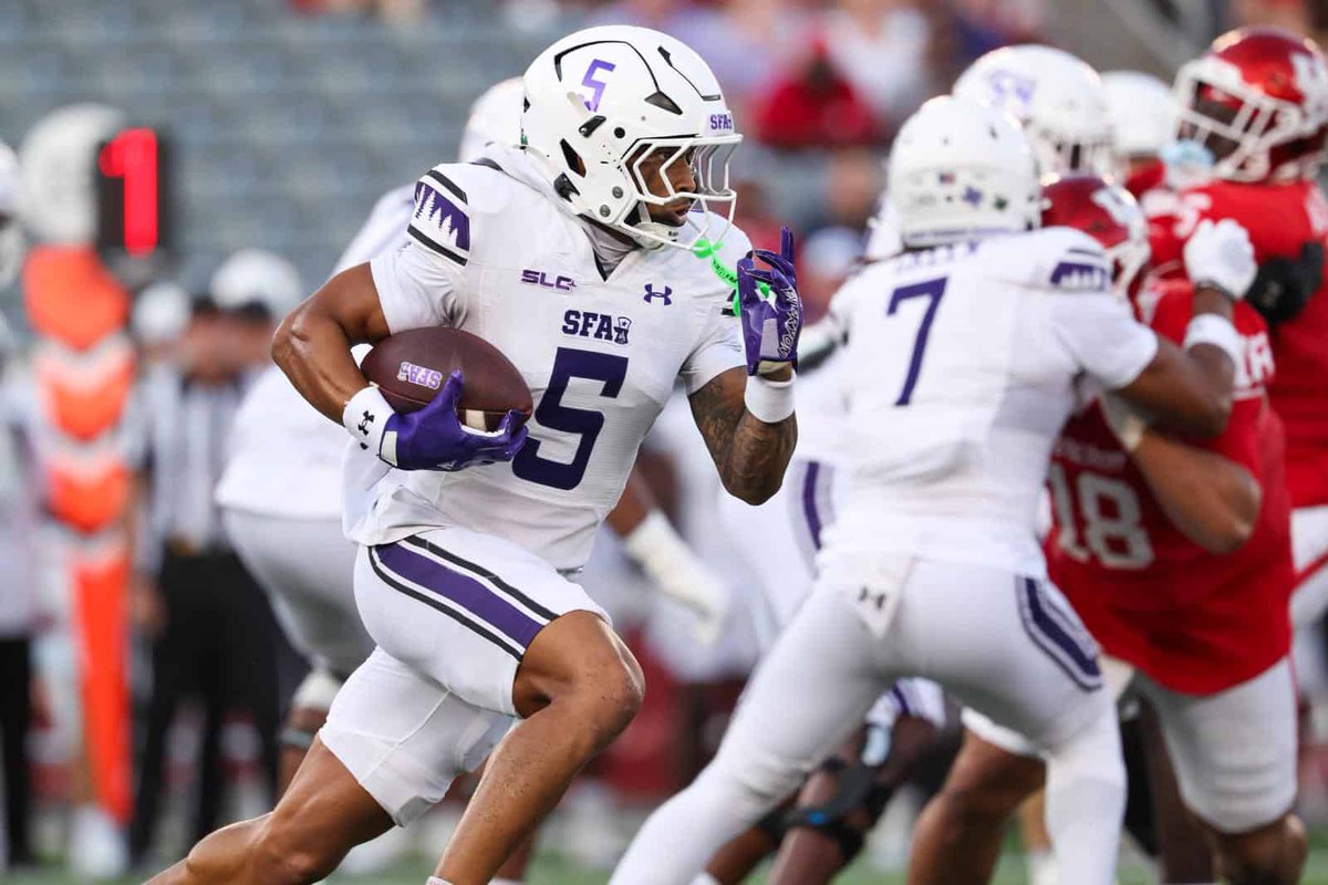 _LacoyriusB's tweet photo. #AGTG Blessed to receive an offer from @SFA_Football @CoachJChambers https://t.co/1InaPAD8i6