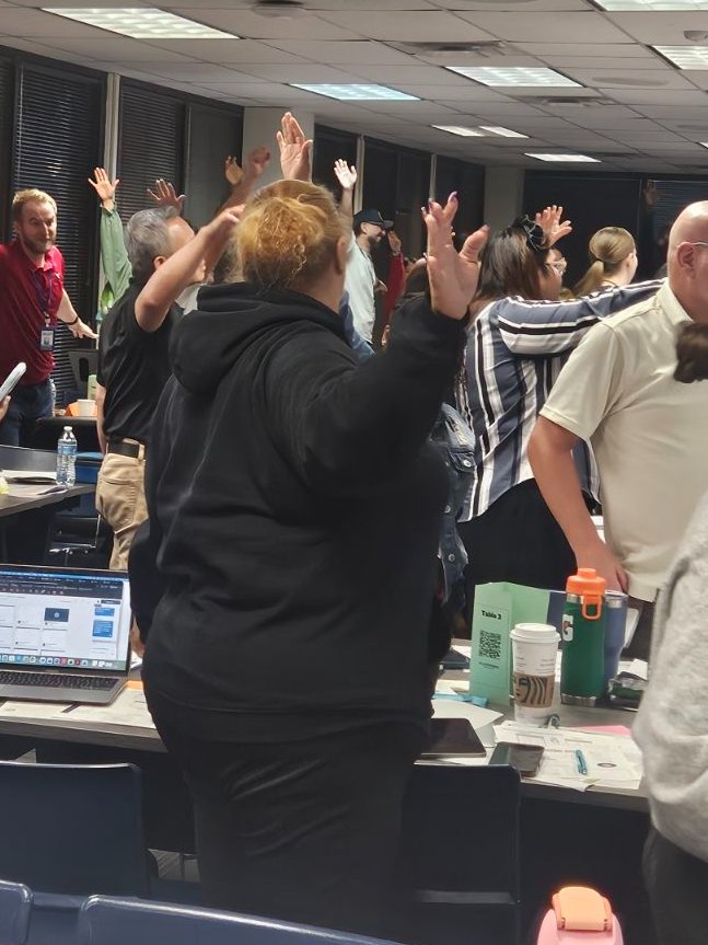 disdstemmath's tweet photo. During the MS Squared training, 7th adv and 8th grade teachers are flying! They determined if a table of values have a positive or negative slope. @AaronDaffern @DrElenaSHill @Dallasacademics https://t.co/SJqOu3YV5Y