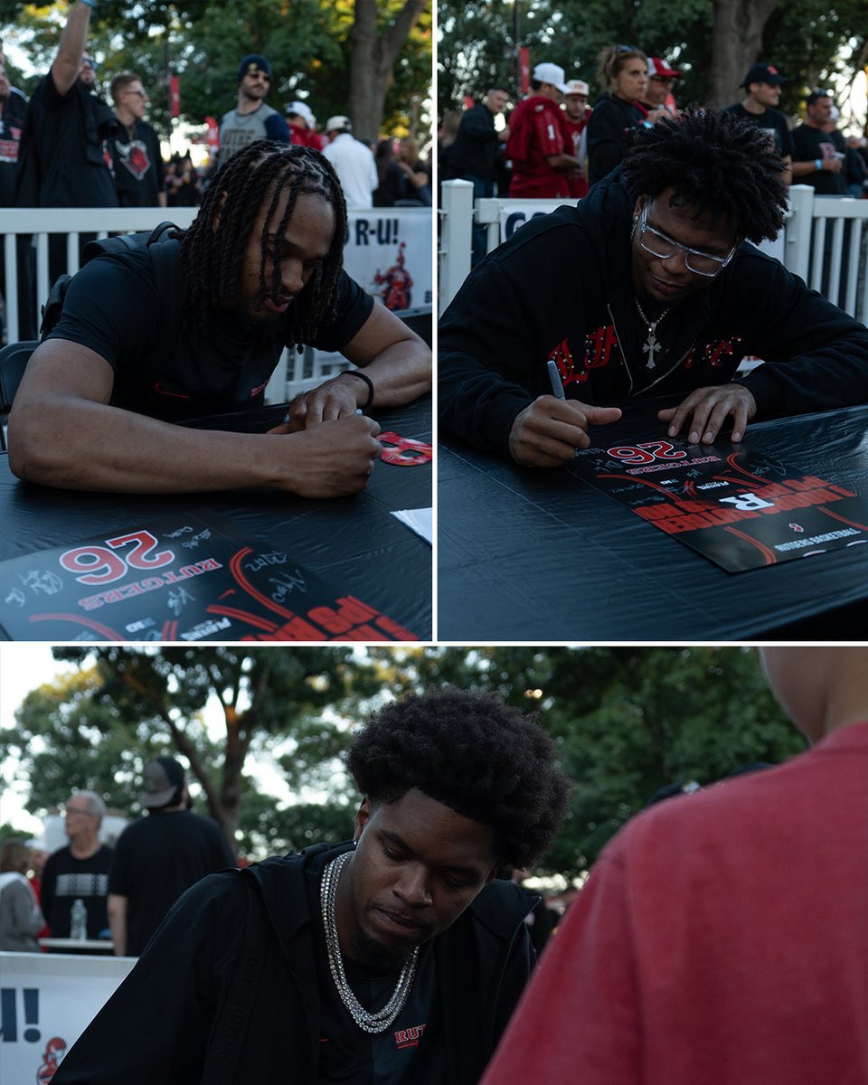 rutgers_nil's tweet photo. Another successful autograph signing thanks to @Players_Era Appreciate all the fans coming out this weekend! 🖤✍️

#RNIL #PlayersEra https://t.co/fzIt525AX7