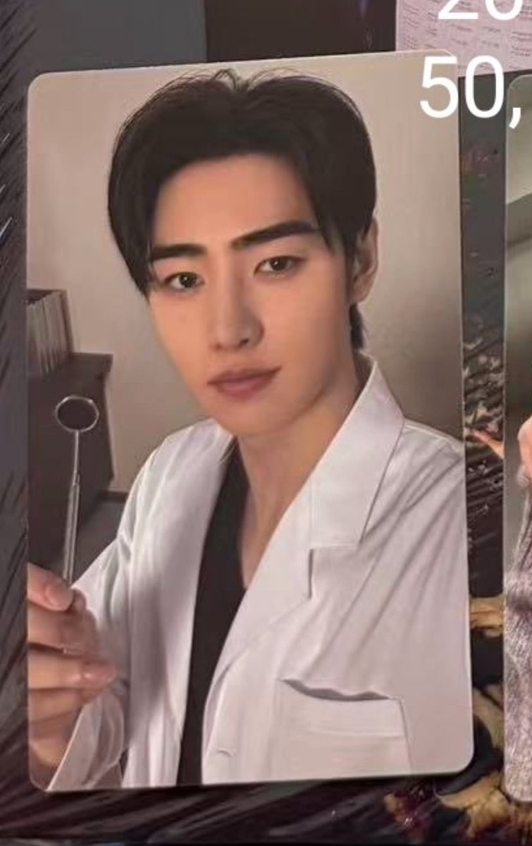 hevhoon's tweet photo. @jjkcart02__ mine din po pls 😔🙏🏻 https://t.co/zvKcBs2EiO