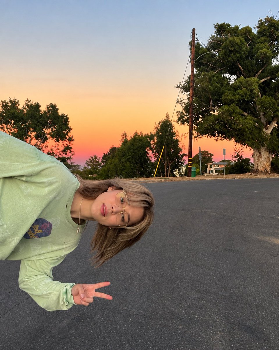 natmochi_'s tweet photo. n se preocupe jimin-ssi eu melhoro a qualidade das fotos pra você https://t.co/rnDbIzWchq
