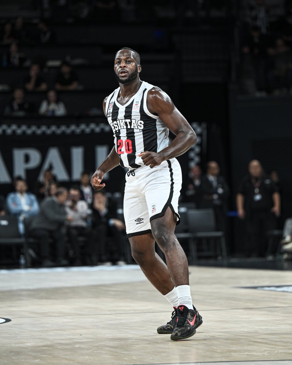 BJK_Basketbol's tweet photo. Omoruyi, parkenin her köşesinde bir iz bıraktı. 💎

🔥 14 sayı, 7 ribaund, 3 asist, 1 blok, 4/6 saha içi isabeti, 20VP https://t.co/FYydo5JuBI