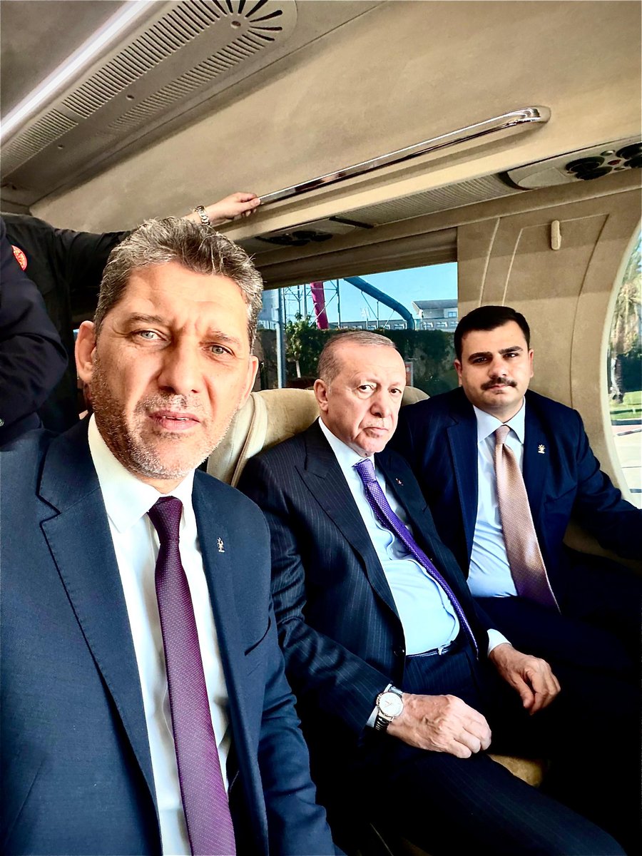 alicetin_07's tweet photo. Ümmetin umudu, mazlumların gür sesi, cesaretiyle dünyaya yön veren Liderimiz, Cumhurbaşkanımız ve Genel Başkanımız 
Sayın Recep Tayyip Erdoğan’ın (@RTErdogan ) Antalya’mızı teşriflerinde Genel Sekreterimiz Eyüp Kadir İnan (@eyupkadirinan ) Başkanımız eşliğinde bir araya gelme şerefine nail olduk. 

Şehrimizi ziyaretlerinizle onurlandırdınız Sayın Cumhurbaşkanım.