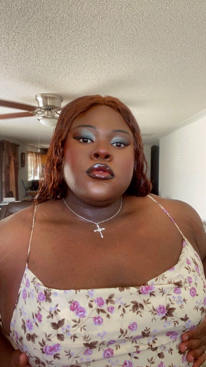 Tides_MerLay's tweet photo. We matched on Christian Mingle! 

What would be your first messages to me

(If you’re going to show your dick do it in my INBOX!) https://t.co/Stbe1G7uWv