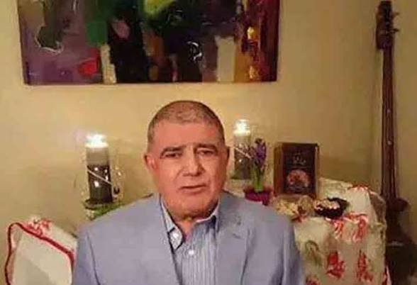 ungodsun's tweet photo. ده سال پیش بعد از خبر بیماری محمدرضا شجریان ، یه نفر توی توییتر با این عکس نوشت  :"مرغ کچل ناله سر کن" و فحشایی بود که بهش روانه شد.

و حالا فضا به جایی رفته که همایون شجریان وقتی پست میذاره، کامنت ها رو میبنده.

چقدر تغییر کرده فضای فکری https://t.co/vFySoSVQp2