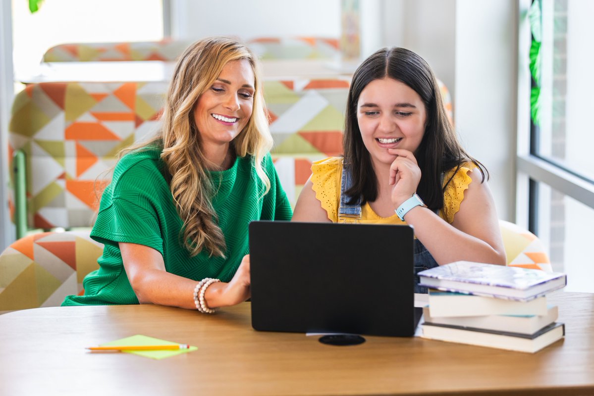 MetroLibraryOK's tweet photo. If we asked, we bet you could name a teacher who changed your life.
They answered one more question, encouraged you to keep going and inspired you to never stop learning. Happy World Teachers' Day to all the educators who make a difference in our community! 💙 https://t.co/vvuJKnvx7g