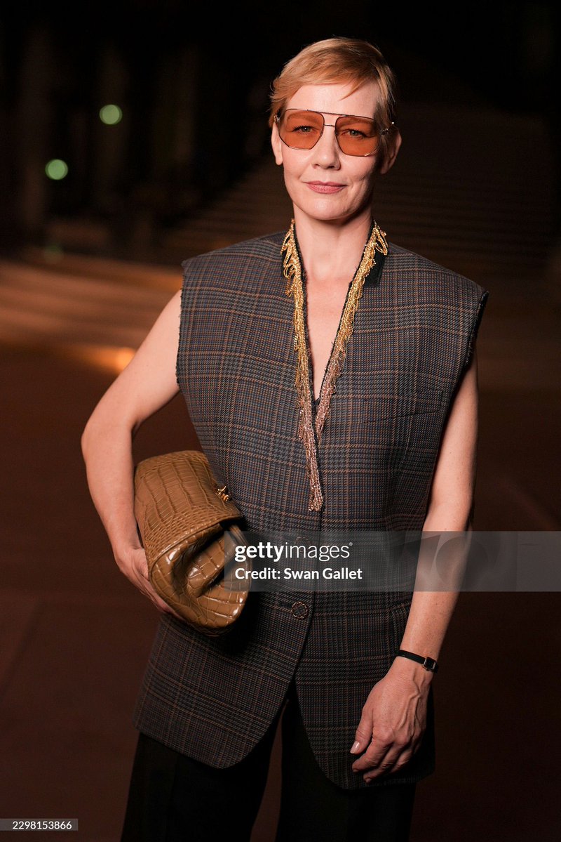 hullerupdates's tweet photo. Sandra Hüller at the Chanel show.

📸 Getty Images https://t.co/DUR1Vv2hFD