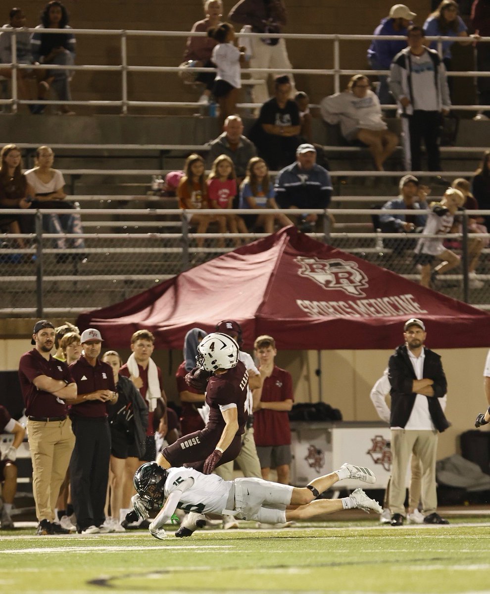 SteveRCannatt43's tweet photo. Big Friday win for Cedar Park — 37–23 over Rouse. Proud of this team and the work behind the scenes. Let’s keep climbing. 💚🖤#OneStandard #Attack #NoQuit #LockIn
@Cedar_ParkFB @CoachQCPProud @AllenMarrow @nadnerbmac https://t.co/9e32rJvglX
