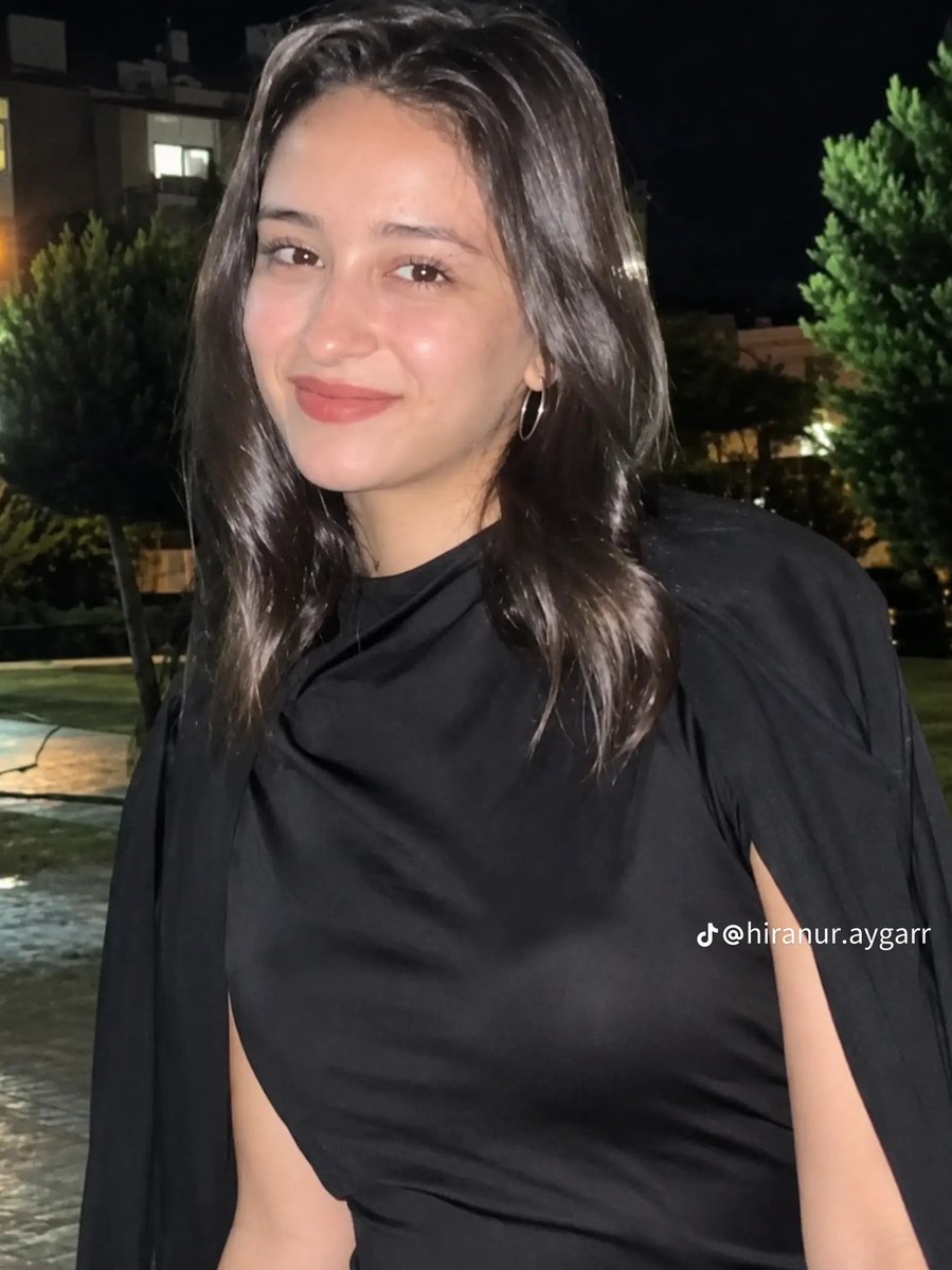 MuratAygar59485's tweet photo. Gökçe Alkan  da  kızım Hiranur gibi sevildiğini sandığı cani tarafından boğazı kesilerek katledildi . Kızımın katillerine ağırlaştırılmış müebbet cezası verilseydi bu gün Gökçe kızımız hayatta olacaktı. 
#HiranurAygarİçinAdalet
#GökçeAlkaniçinAdalet https://t.co/hHGozpgPvG
