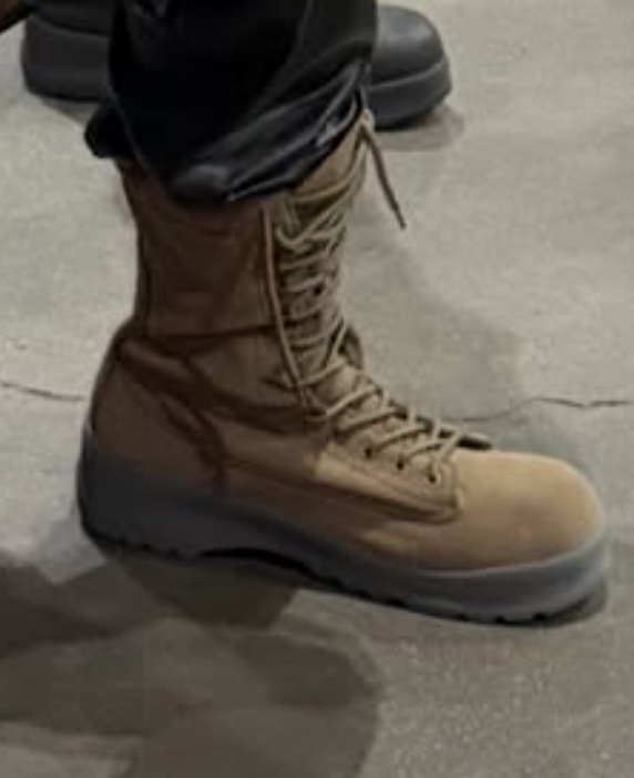 Kurrco's tweet photo. Playboi Carti wearing the unreleased YEEZY ALPHA BOOTS backstage at ComplexCon 📸 https://t.co/q8IWSGXuby