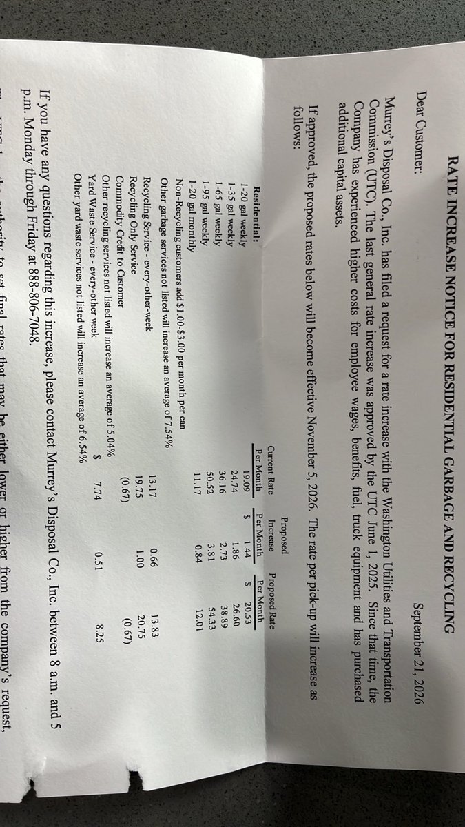Bigbus350's tweet photo. @TrumpTruthOnX Trump you are a clown.  You make yourself richer and tax payers suffers and middle class obsolete.   Diesel price still above 7.20 you idiot Trump.  VOTE DEMOCRATS MID-TERM https://t.co/x6nTkjwpqH