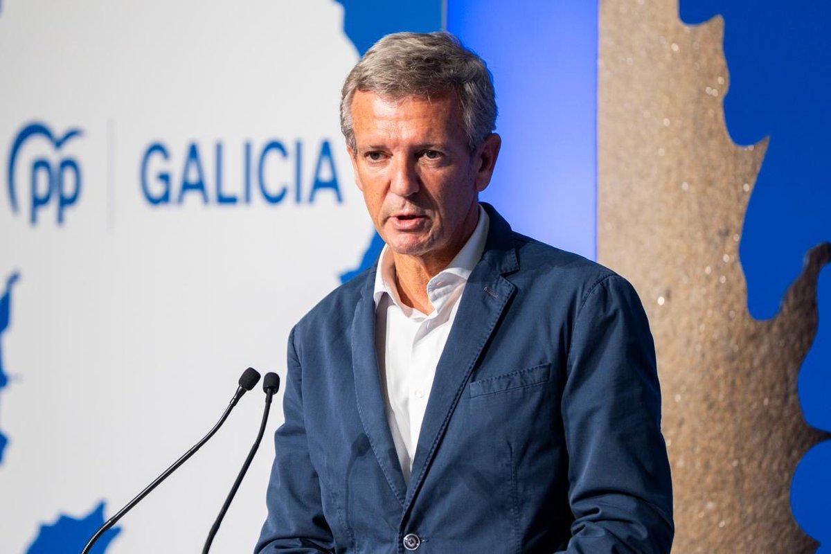 AlfonsoRuedaGal's tweet photo. Hoxe, na Xunta Directiva do @ppdegalicia, marcamos a prioridade para os próximos dous meses: traballar para cambiar España. Haberá tempo para o noso Congreso. Agora toca percorrer Galicia e gañar a confianza dos galegos. Galicia será o motor do cambio. https://t.co/KZJA97Xjpm