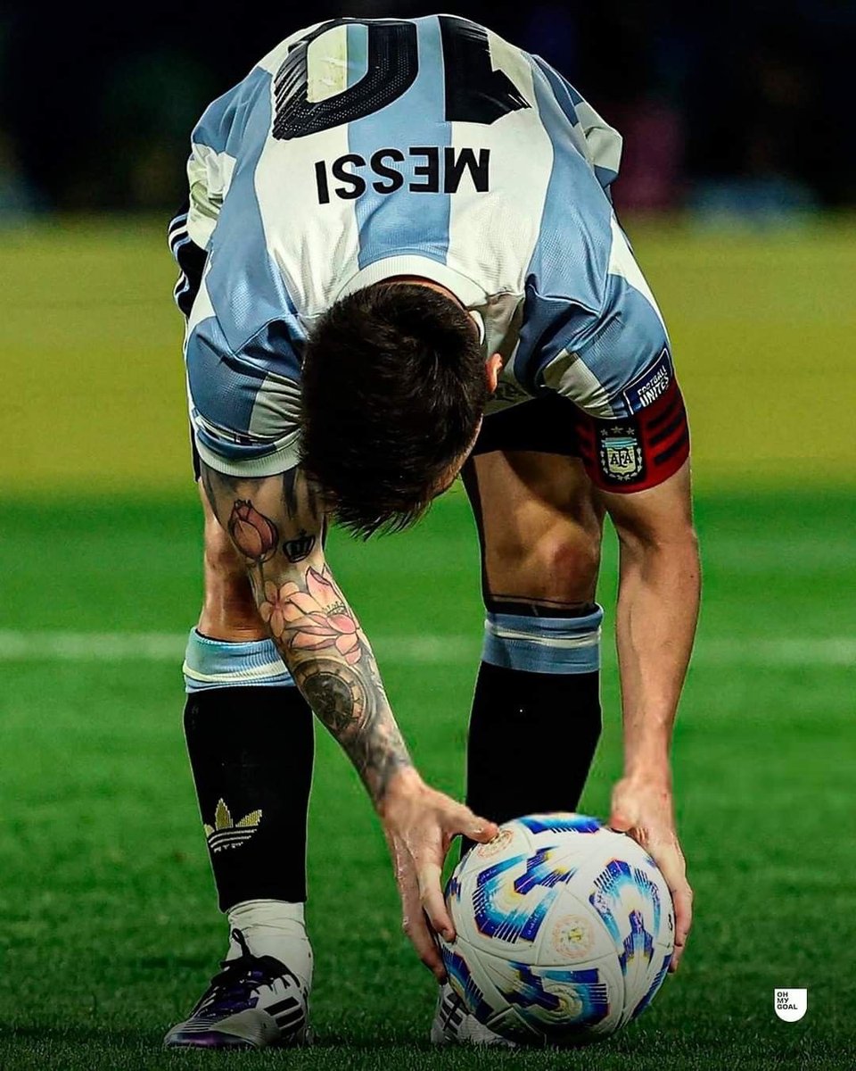 ContextfreeFCB_'s tweet photo. 🚨 BREAKING: There will be a fixed camera on Lionel Messi and Messi alone for complete 90 minutes on October 6th. 

Every touch he has on the ball will be documented into the history book for life. https://t.co/RyZC1A5plL