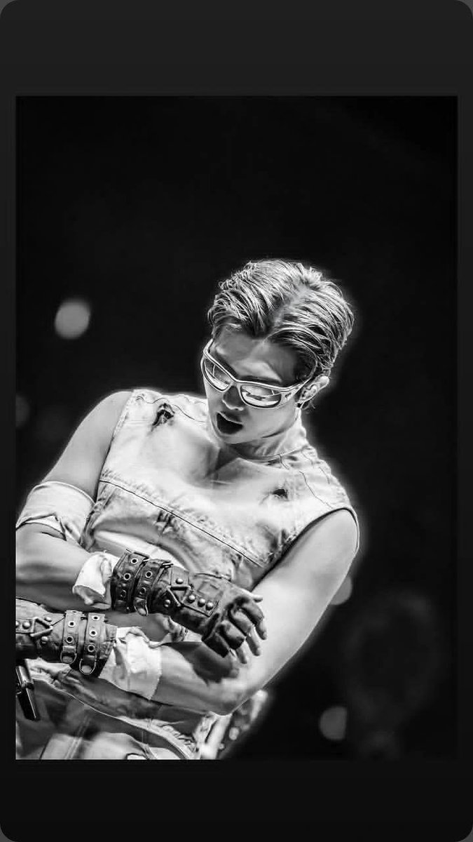 thvalent_'s tweet photo. I vote #ARIASBTS at the ARIA Music Awars. https://t.co/UeEKs8nIUZ