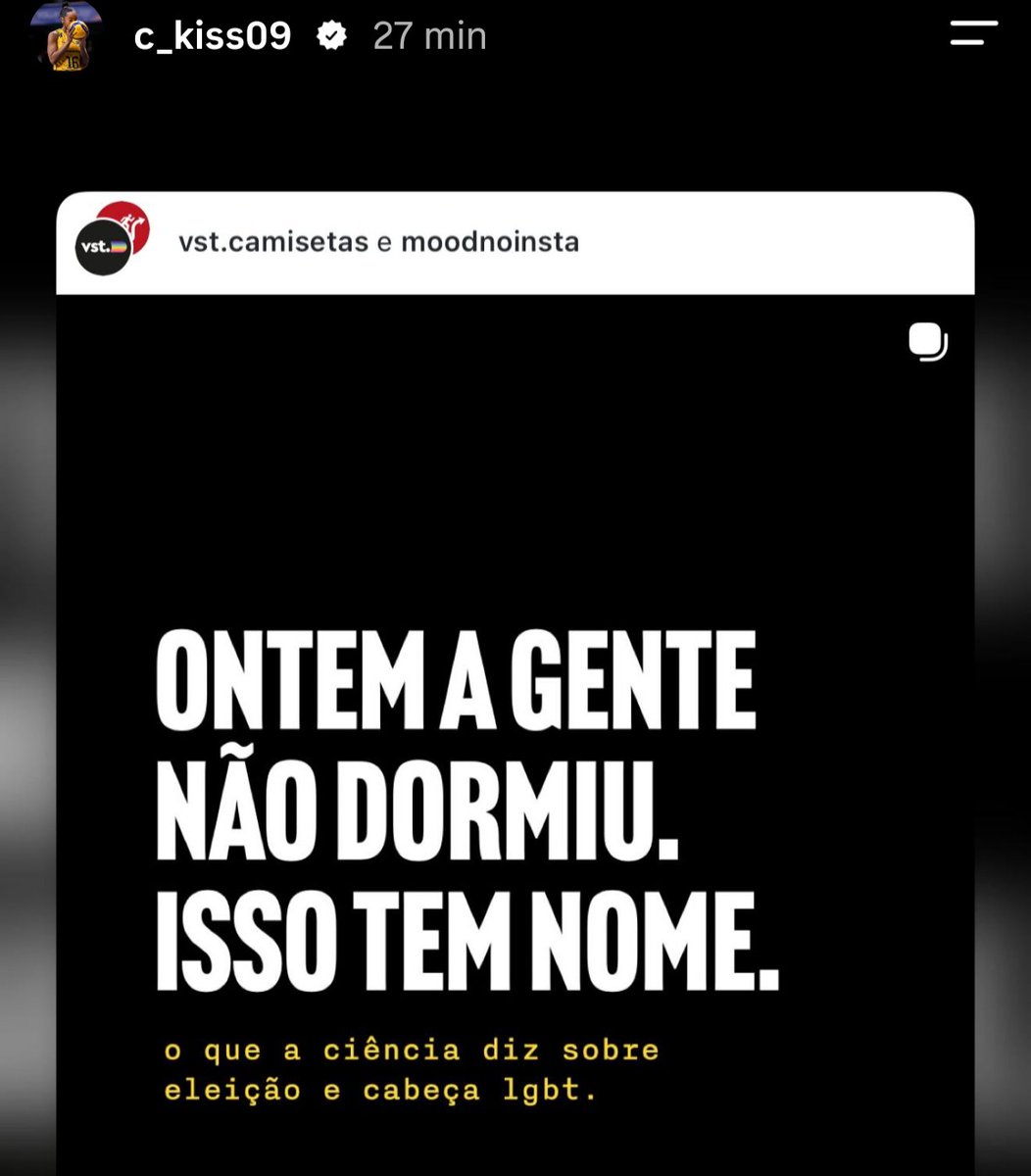 bellahaak11's tweet photo. Enquanto Júlia kudiess começava a seguir Nikolas ferreira e votava no Bolsonaro a melhor amiga dela preta e lésbica se desesperou diretamente da Rússia. https://t.co/zOxjQ9ppda
