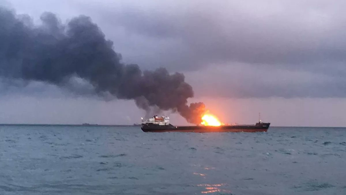 AcademyNavis's tweet photo. The attacks in the Black Sea appear to be expanding geographically. Their spread now forms a profile running from the Kerch Strait to the waters off the western Black Sea coastal strip. Mr.Alp Kırıkkanat's latest: Commercial Ships Hit in the Black Sea.
https://t.co/eKOSo1Xjc5 https://t.co/BUt8WOTvCP